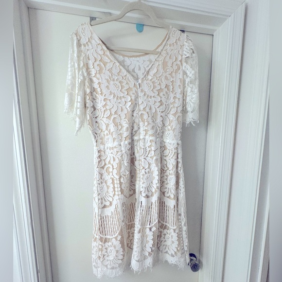 Lulu’s Lace A-line Overlay Dress with nude backing - Picture 2 of 3